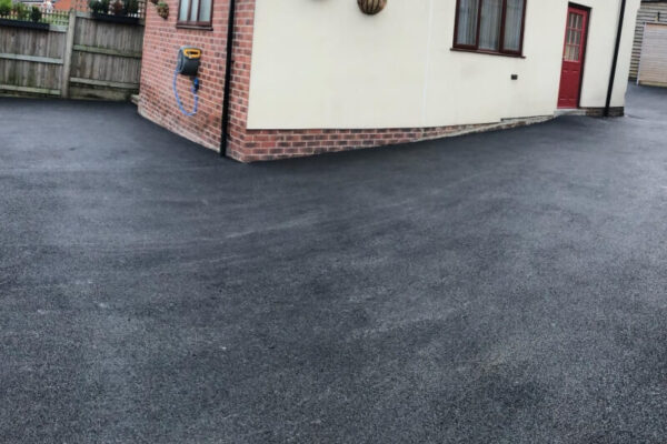 Modern Resin bounded driveways